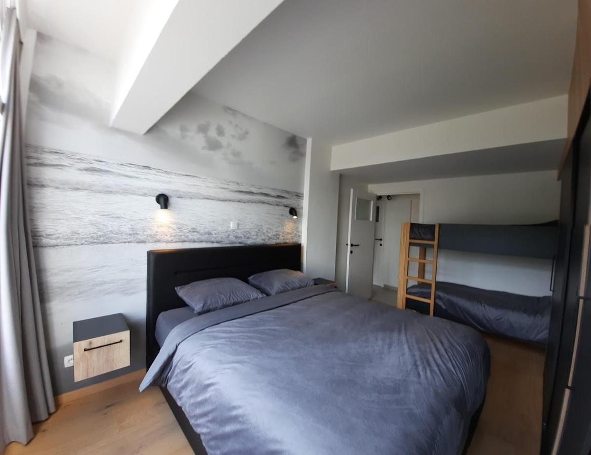 Lichtrijk En Comfortabel Hoekappartement Met Gratis Parking En Zeer Centraal Gelegen - Comme Chez Soi ออสเทนด์ ภายนอก รูปภาพ