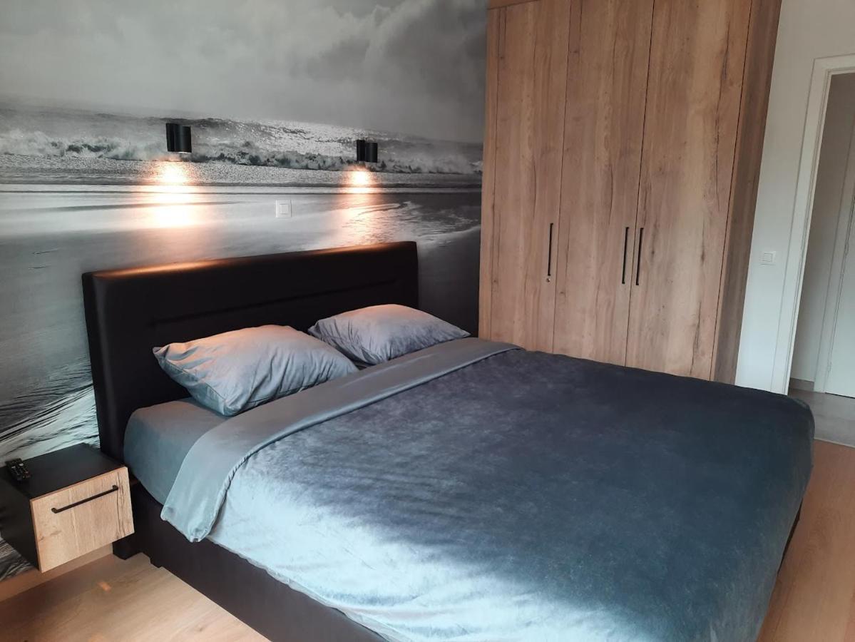 Lichtrijk En Comfortabel Hoekappartement Met Gratis Parking En Zeer Centraal Gelegen - Comme Chez Soi ออสเทนด์ ภายนอก รูปภาพ