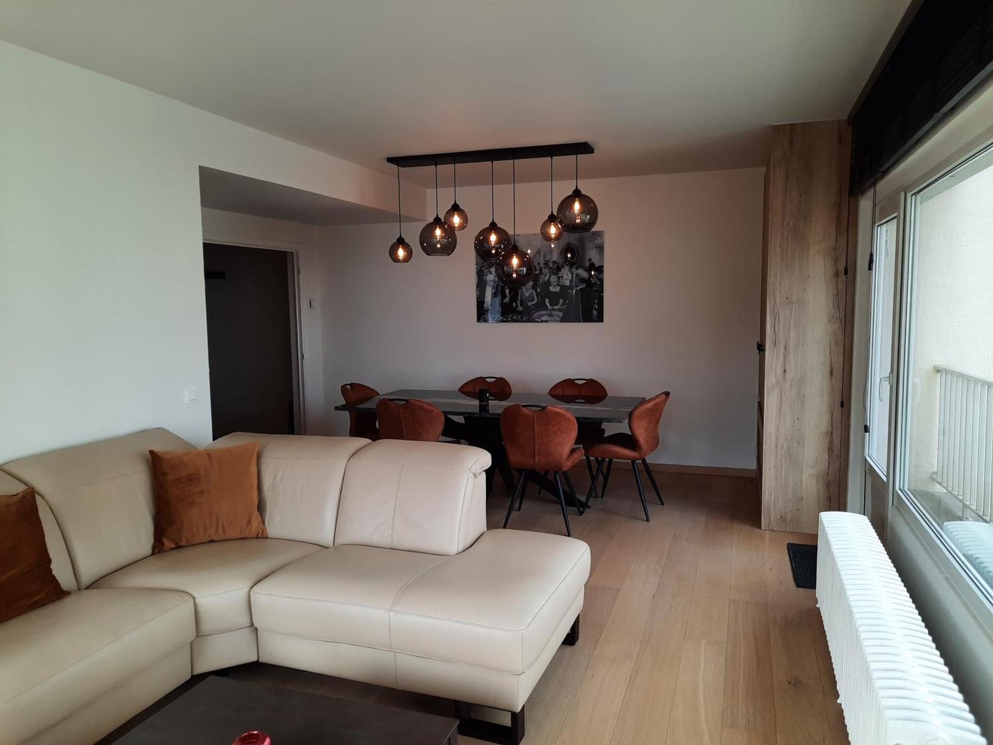 Lichtrijk En Comfortabel Hoekappartement Met Gratis Parking En Zeer Centraal Gelegen - Comme Chez Soi ออสเทนด์ ภายนอก รูปภาพ